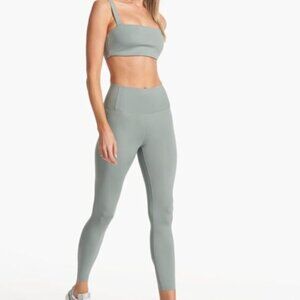 Vuori Evolve Leggings (XS) and Bra (S) Set in Color FERN - NWOT